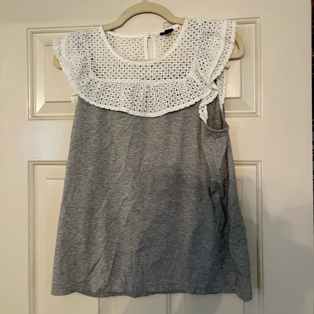 J CREW SLEEVELESS BLOUSE